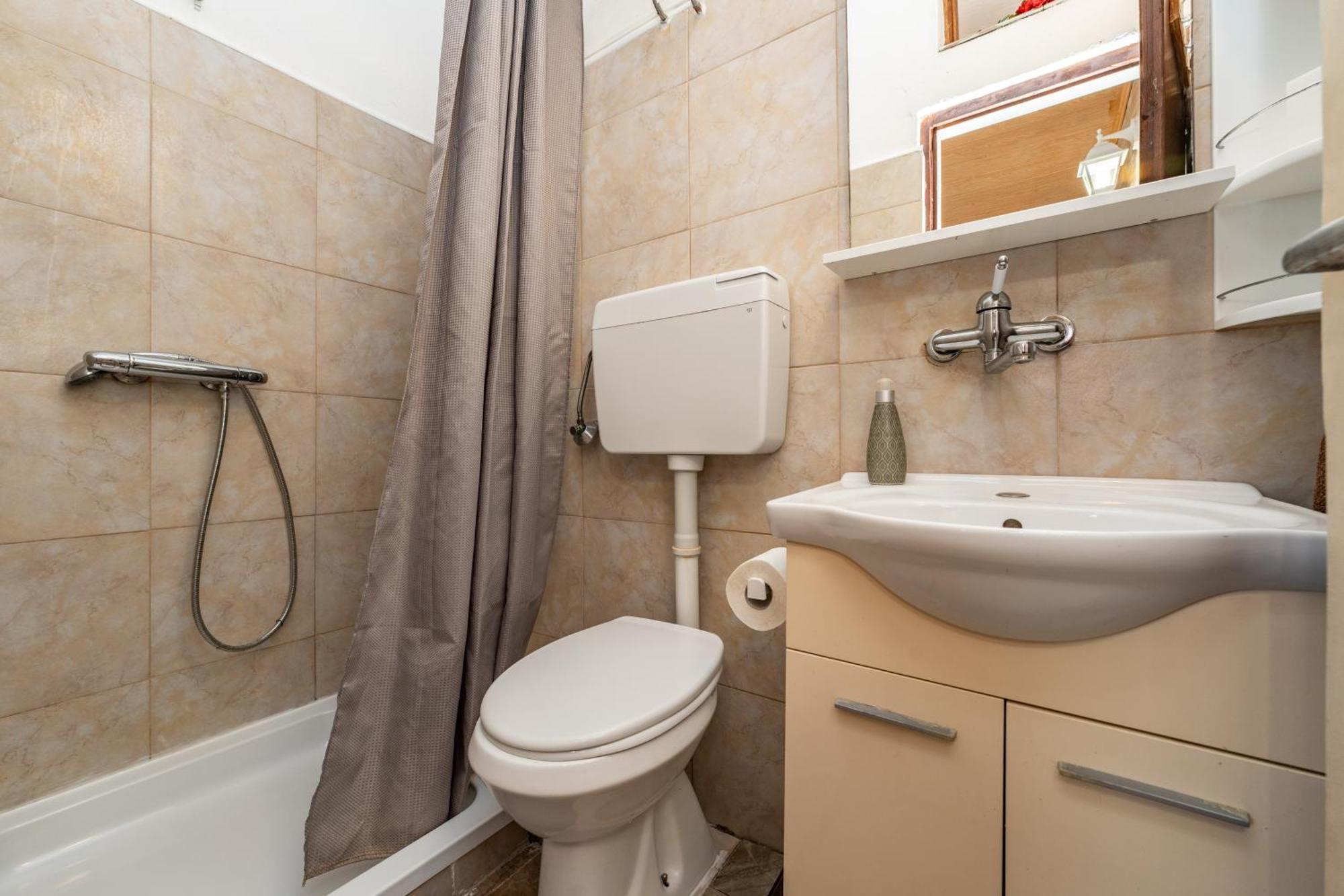 Apartmani Prpic Vir Eksteriør bilde