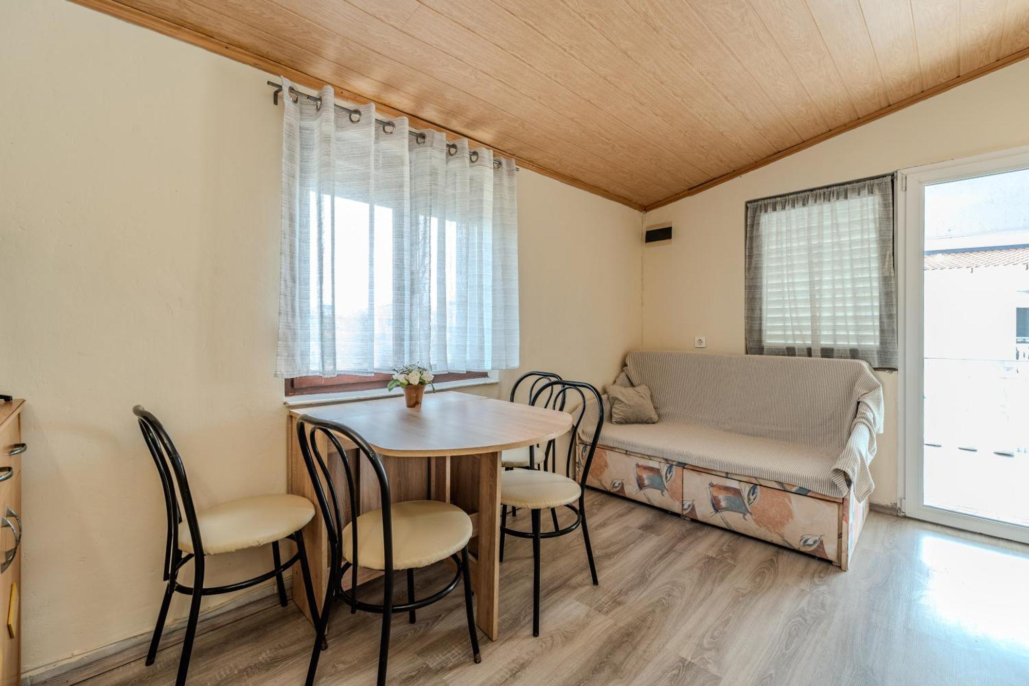 Apartmani Prpic Vir Eksteriør bilde
